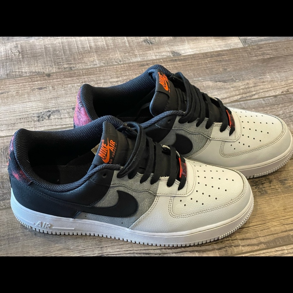 Nike Air Force 1 Mens size 10